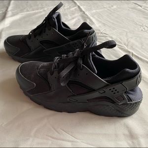 Youth Black Huarache